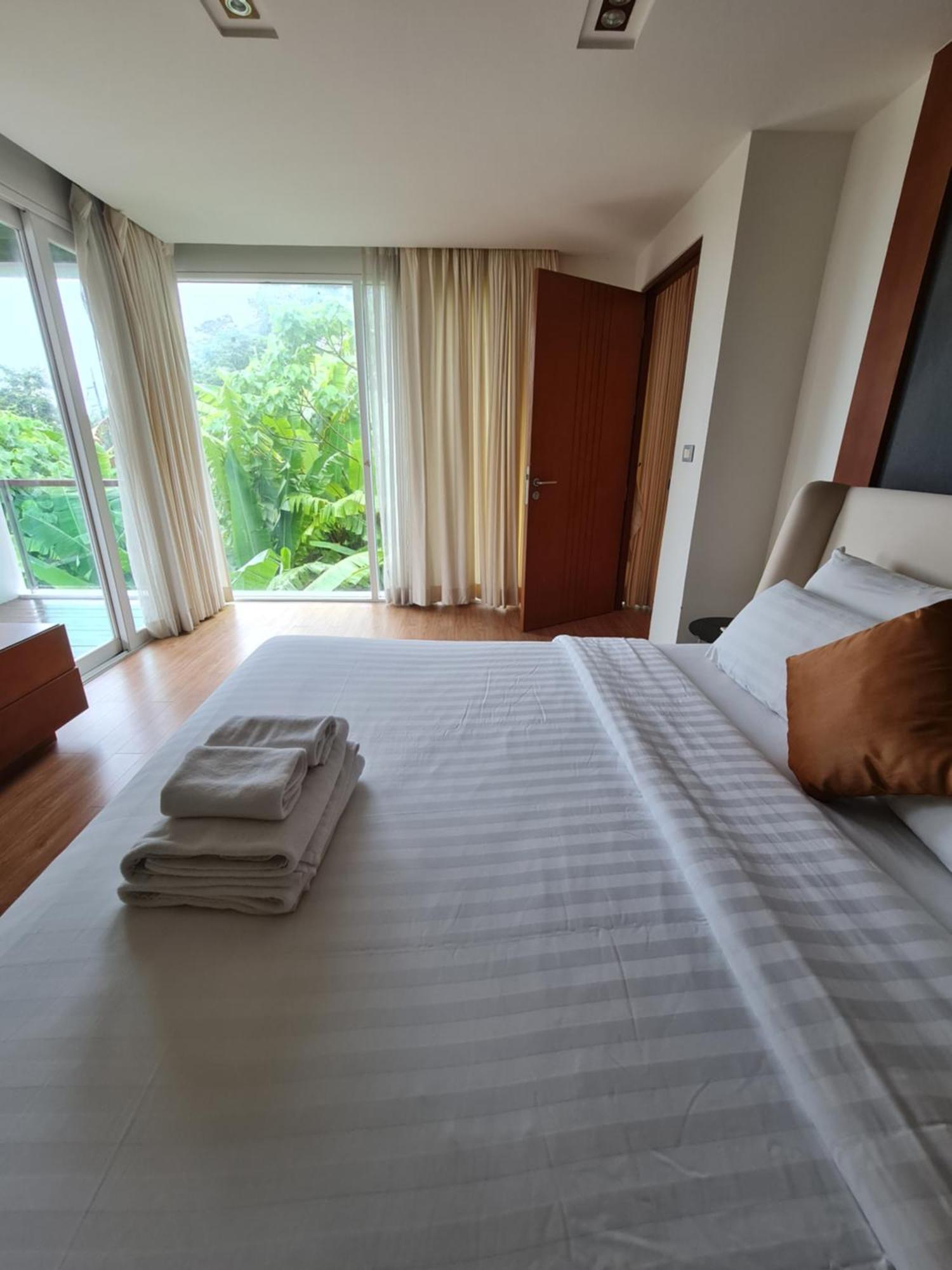 The Baycliff Residences Patong Exterior photo